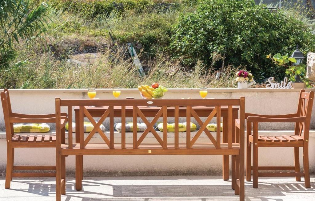 Vacation Apartments Feniks Tučepi Kültér fotó