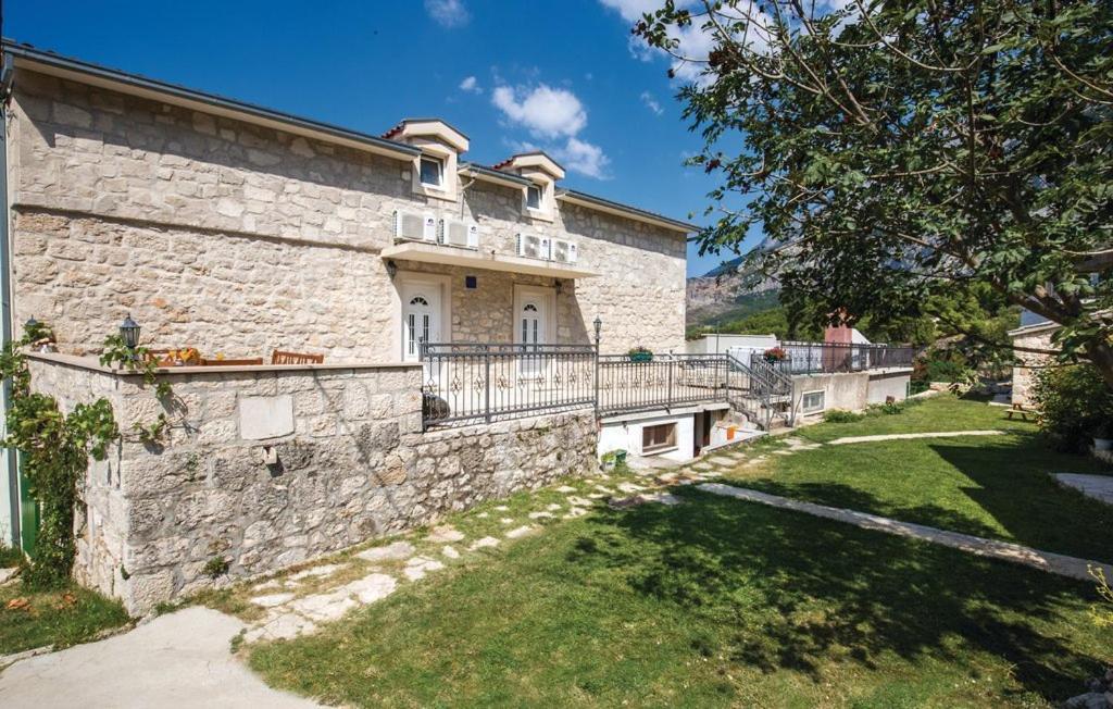 Vacation Apartments Feniks Tučepi Kültér fotó