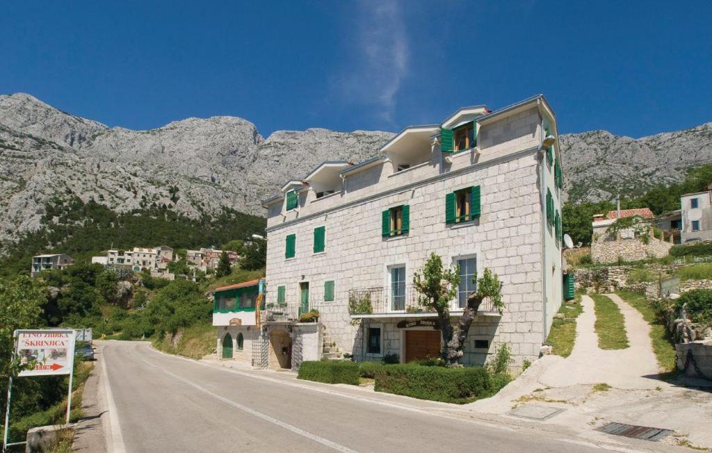 Vacation Apartments Feniks Tučepi Kültér fotó