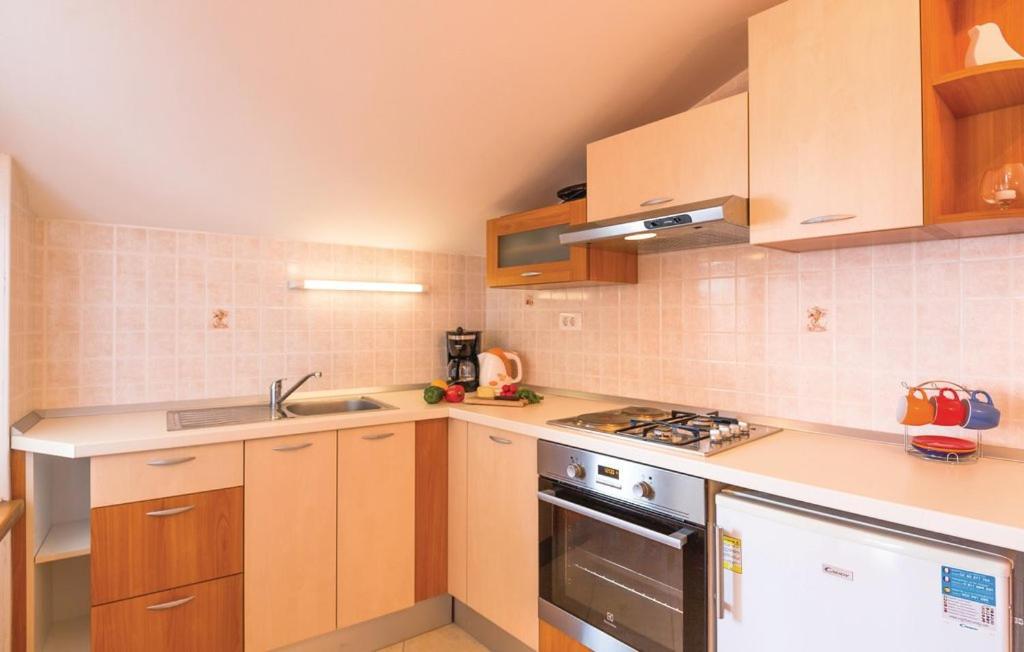 Vacation Apartments Feniks Tučepi Kültér fotó