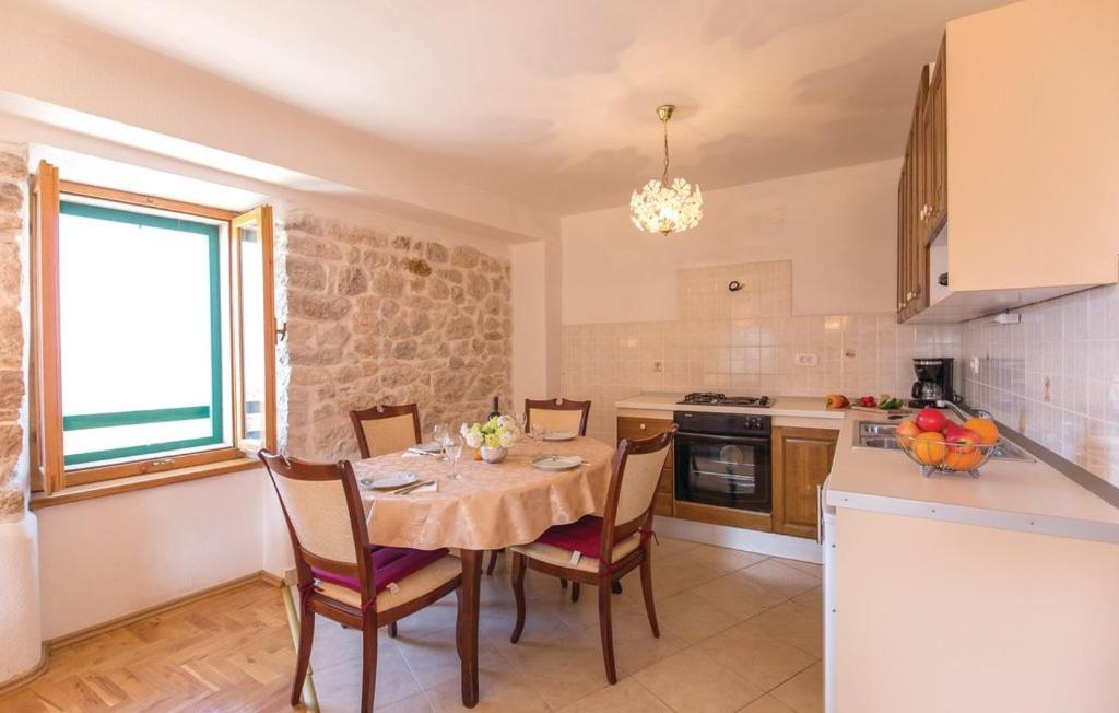 Vacation Apartments Feniks Tučepi Kültér fotó