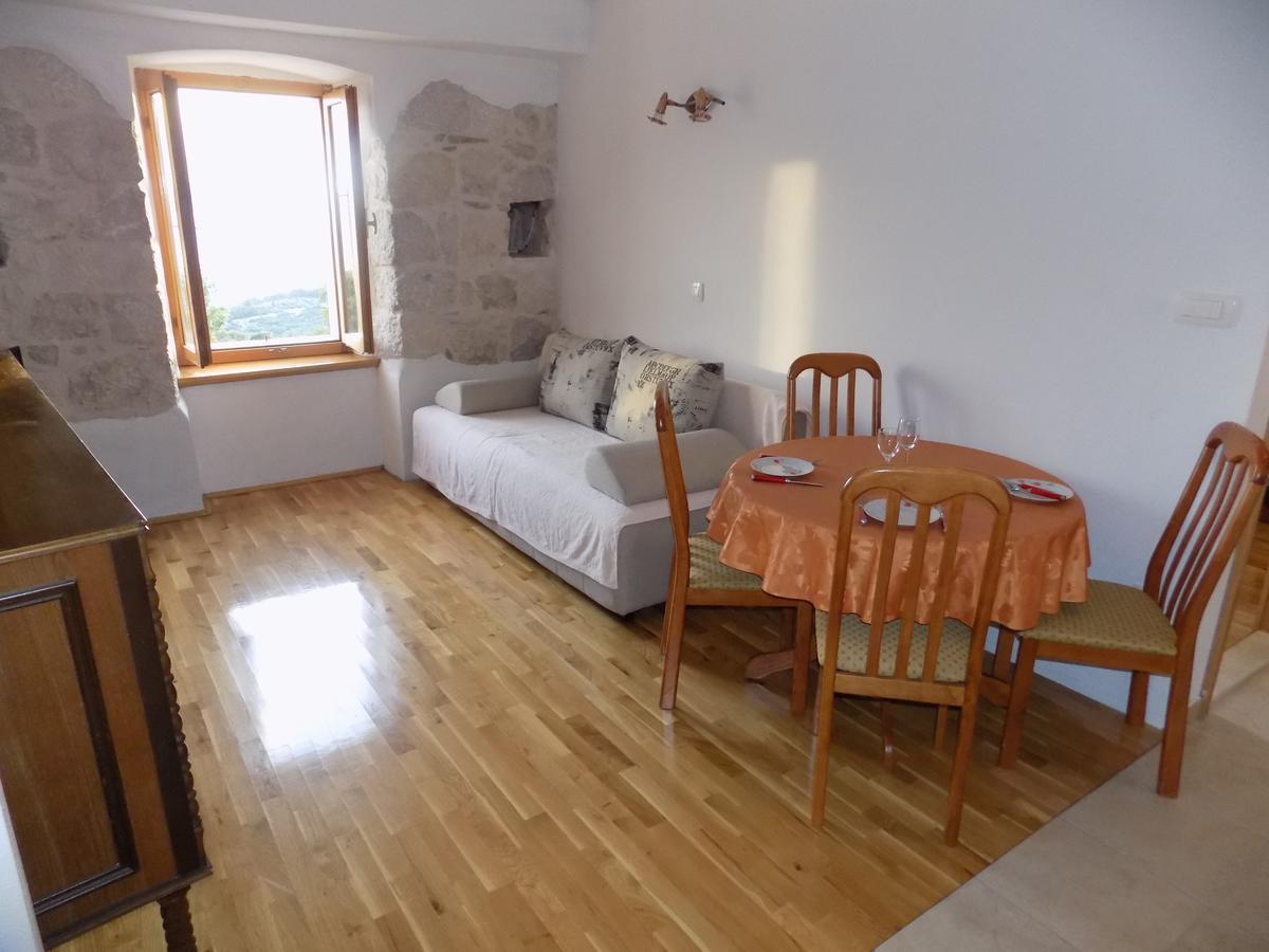 Vacation Apartments Feniks Tučepi Kültér fotó
